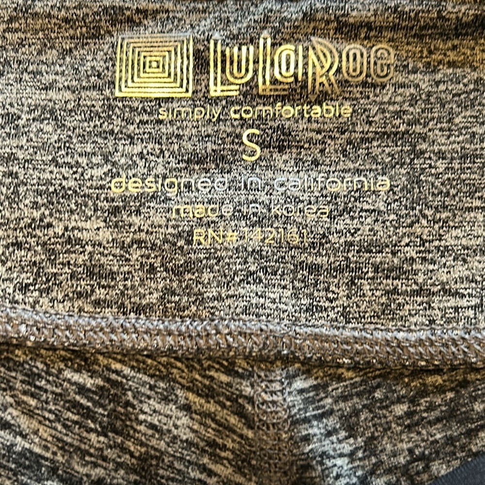LuLaRoe Capri - Picture 3 of 6